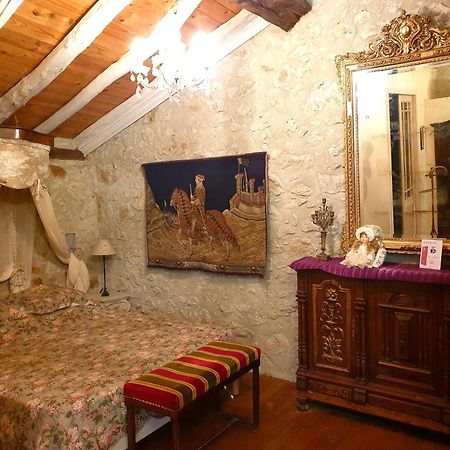 לינה וארוחת בוקר סן-ז'ירון La Ferme De Jeanne מראה חיצוני תמונה